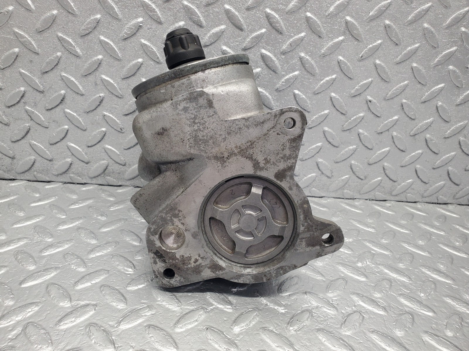 W126 Coupe power steering pump type 34 used OEM