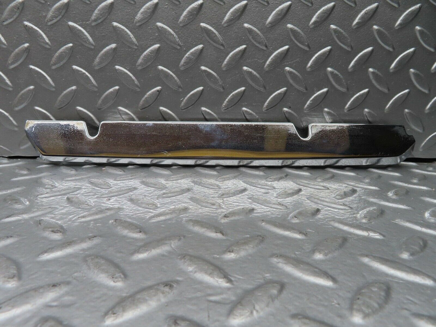 20767 Mercedes-Benz R107 450SL Coupe Bonnet Grill Chrome Trim