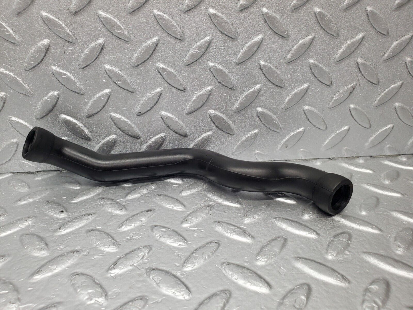 47002 Mercedes-Benz R129 320SL Coupe Crankcase Breather Hose 1120180482