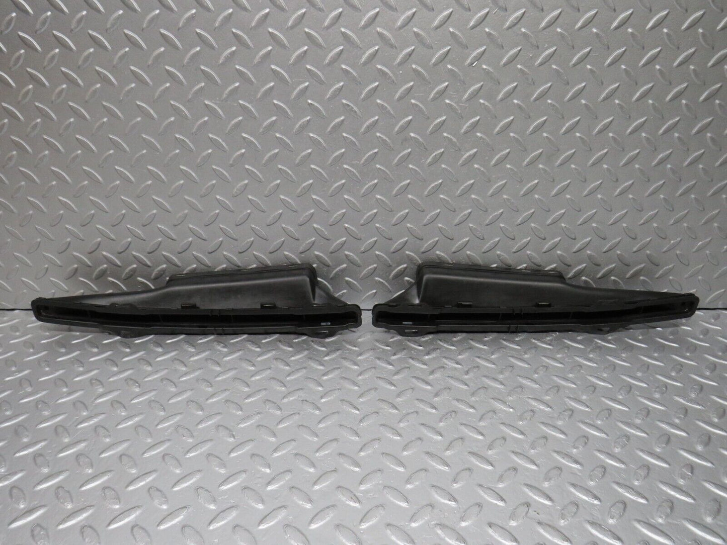 38558 Mercedes-Benz R129 280SL Coupe Dashboard Air Vent Duct 1298300219 1298300119