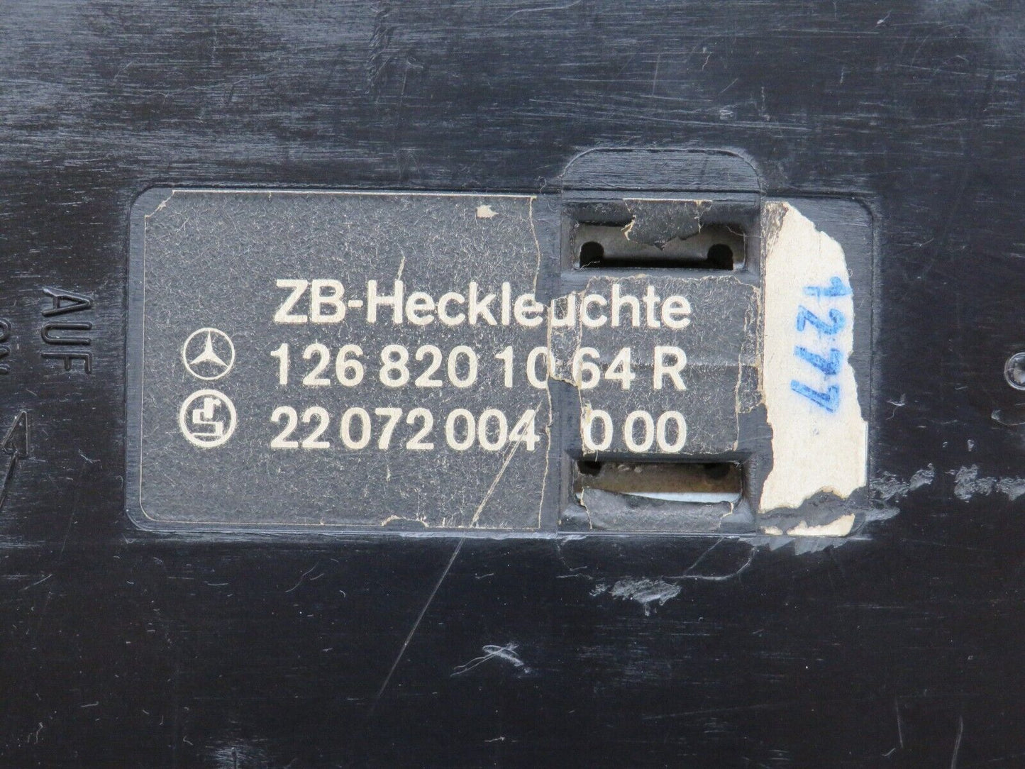 34282 Mercedes-Benz C126 380SEC Coupe Tail Light Bulb Holder Right 1268201064