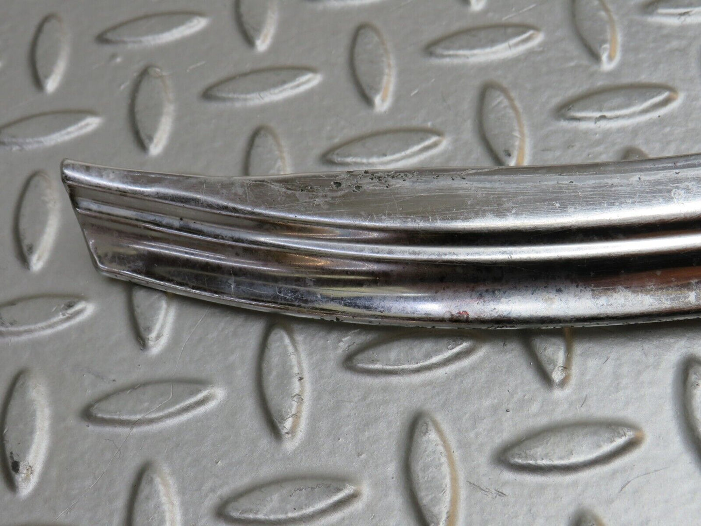 37381 Mercedes-Benz W109 300SEL Front Windscreen Chrome Frame
