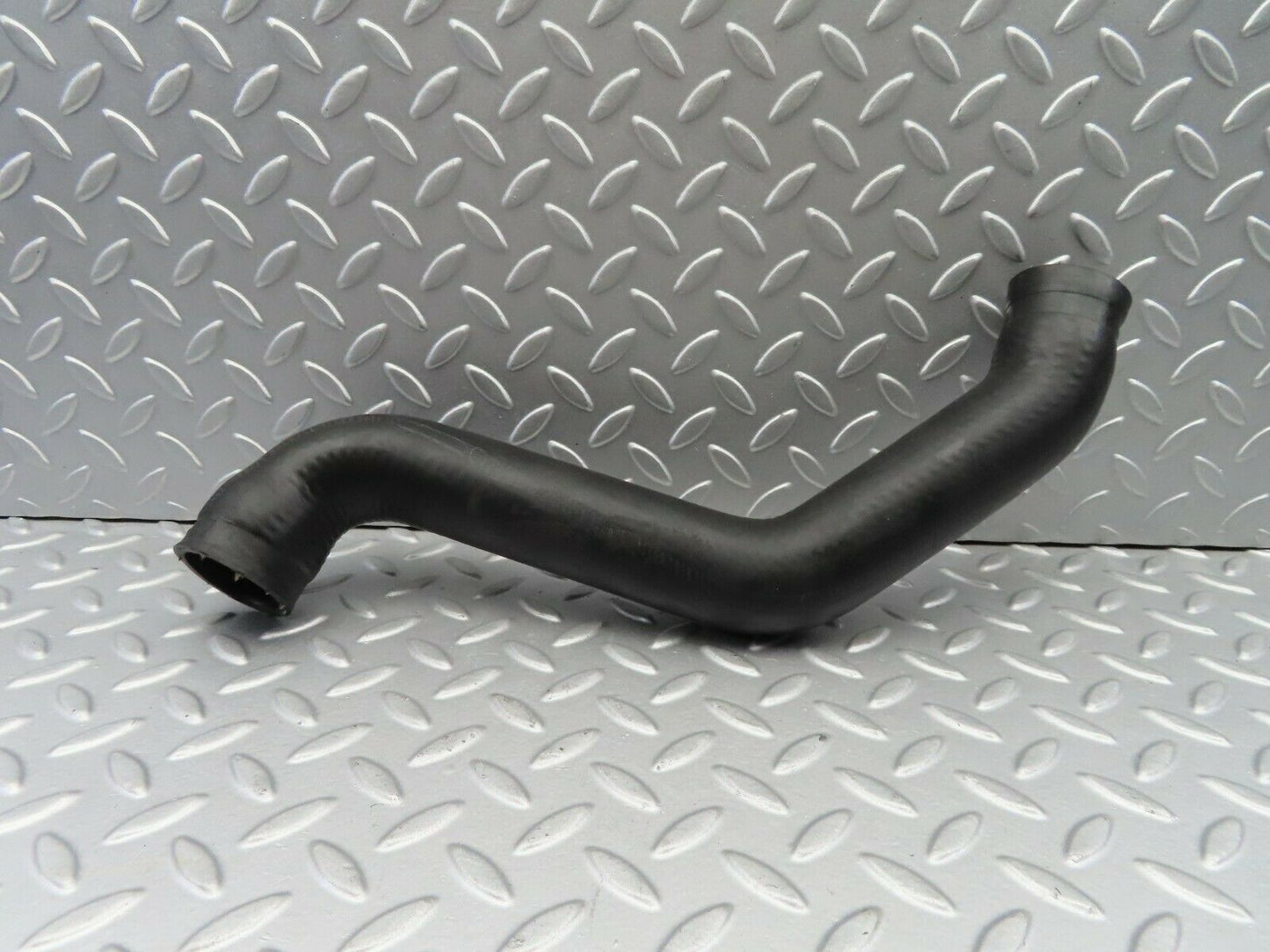 7150 Mercedes-Benz C107 350SLC Coupe Radiator Hose 1165013482