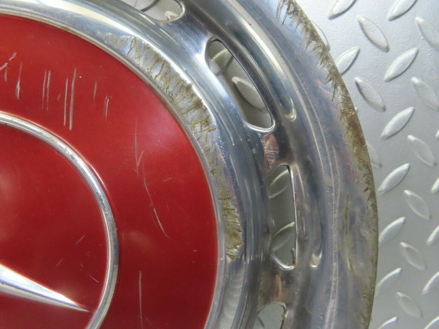 8412 Mercedes-Benz Vintage Wheel Trim Hub Cap 14