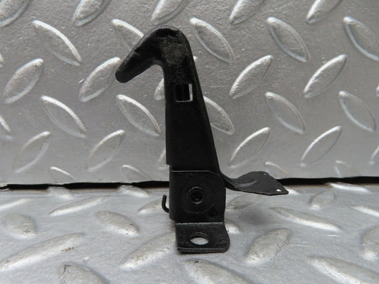 20483 Mercedes-Benz W114 280CE Coupe Bonnet Safety Latch