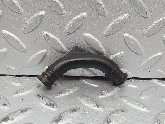 41250 Mercedes-Benz W126 300SE Engine Crankcase Breather Hose 1030940082