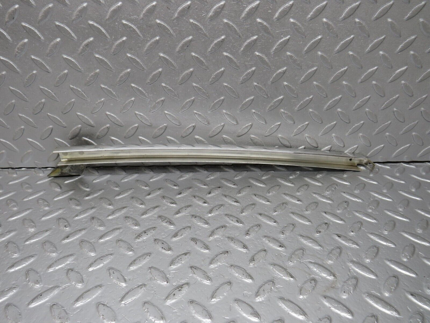 40584 Mercedes-Benz W123 300D Rear Right Door Window Chrome Channel