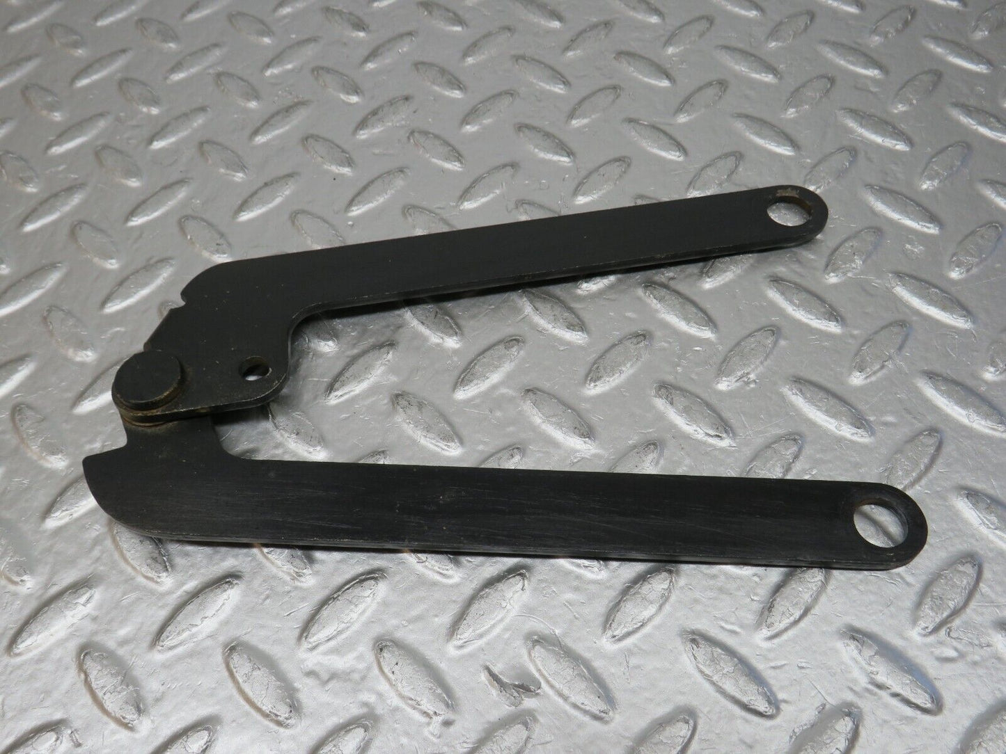 32254 Mercedes-Benz C107 350SLC Coupe Bonnet Hinge Right Side