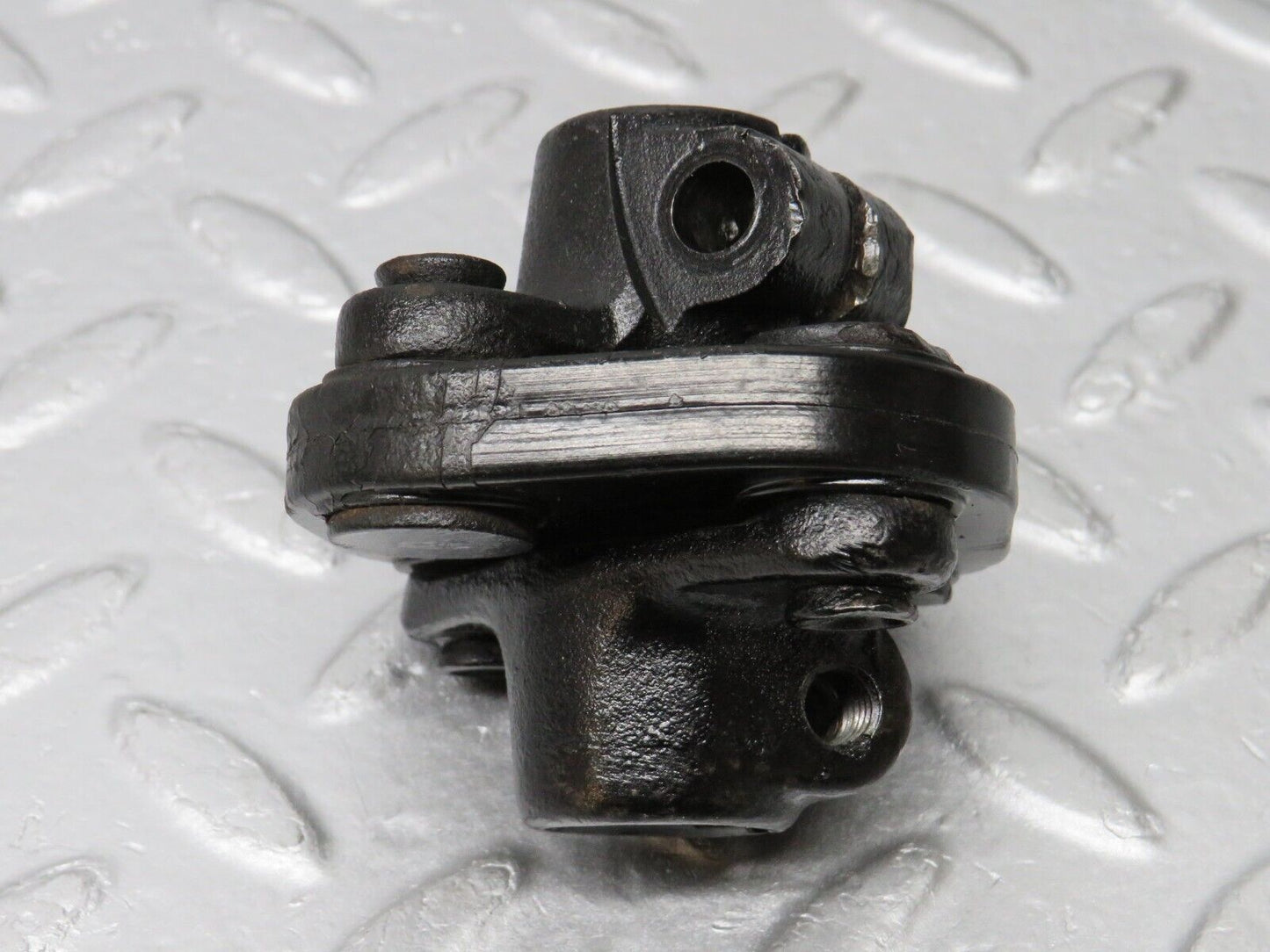 38794 Mercedes-Benz W201 190E 2.6L Steering Column Lower Shaft Connector 1264620146