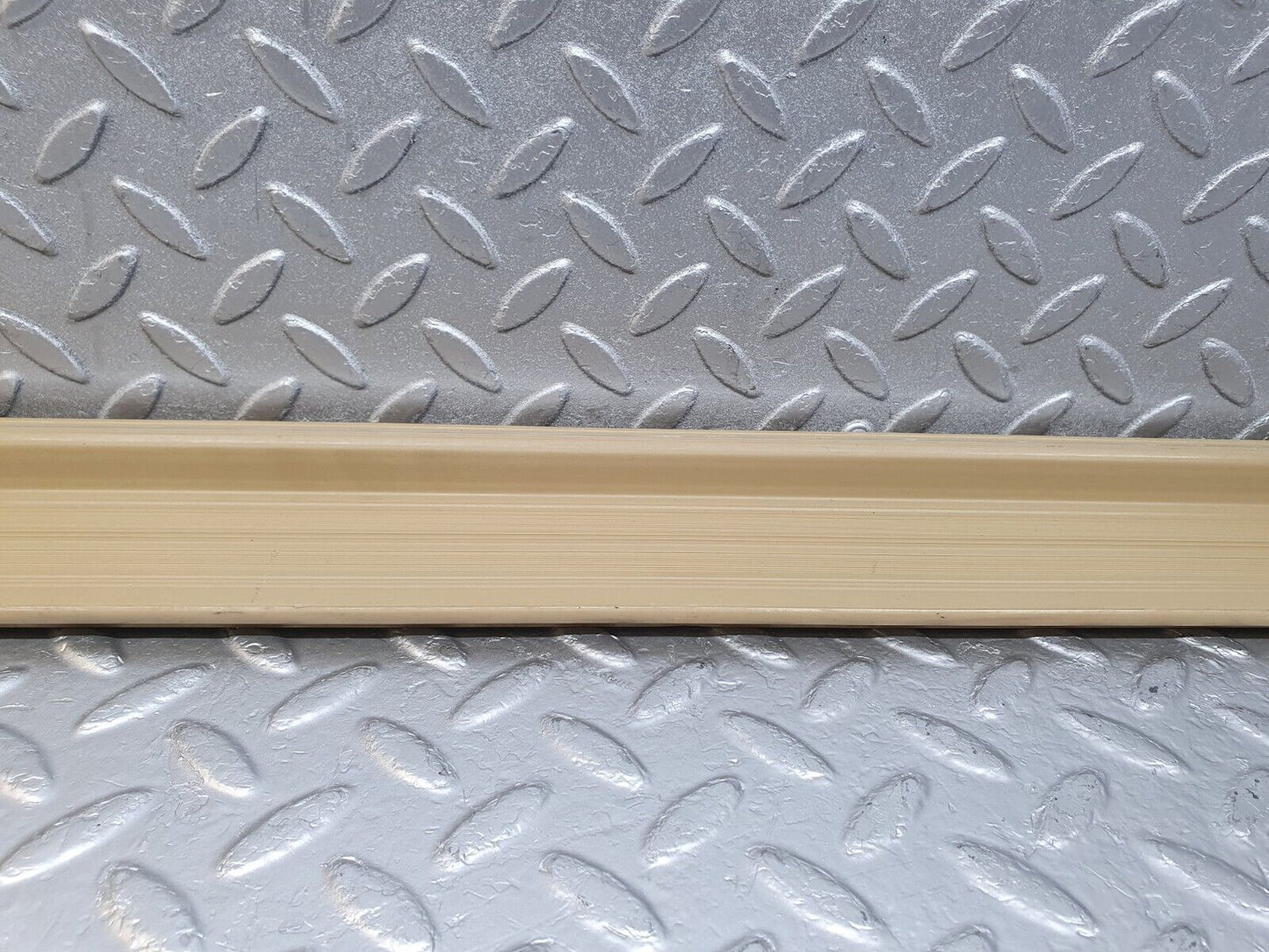 43963 Mercedes-Benz C123 230CE Coupe Left Door Sill Trim Beige