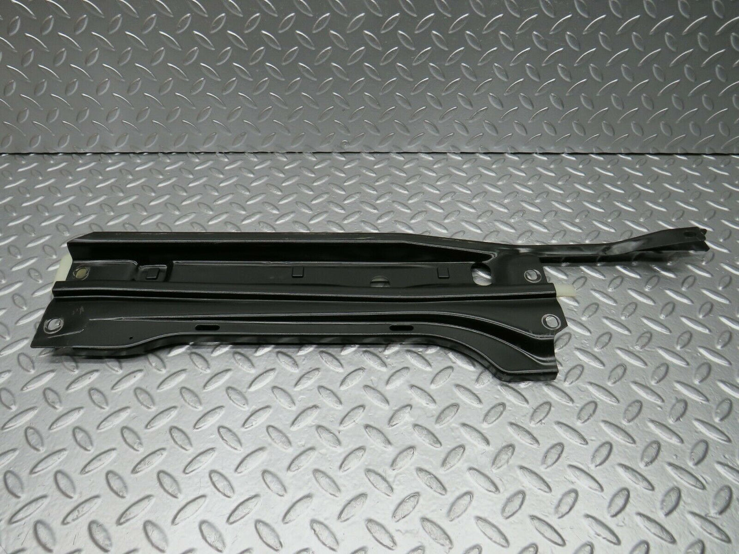 22338 Mercedes-Benz C124 E220 Coupe Rear Window Channel Support Left Side