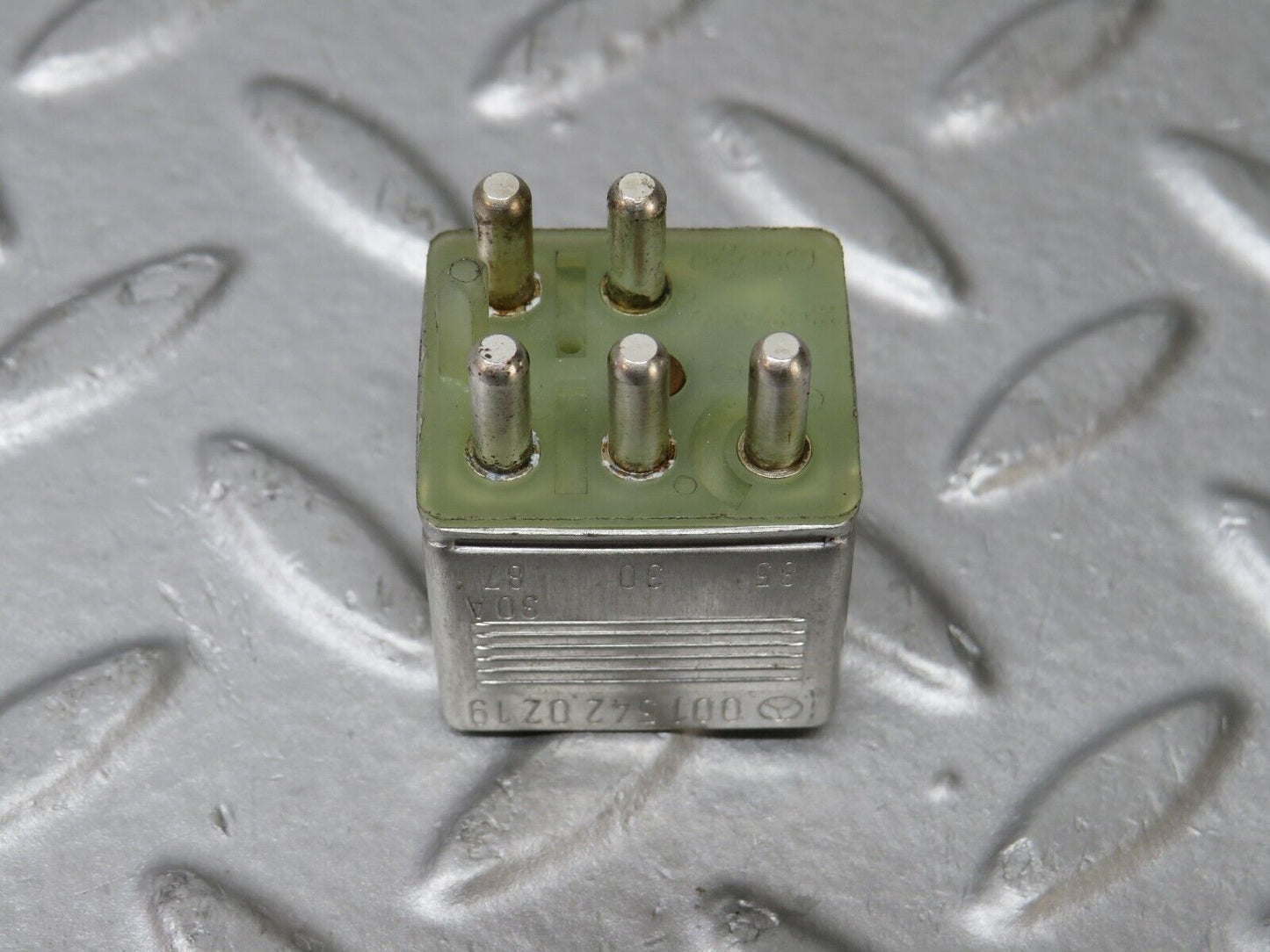 36903 Mercedes-Benz C126 420SEC Coupe Multi Purpose Relay 0015420219