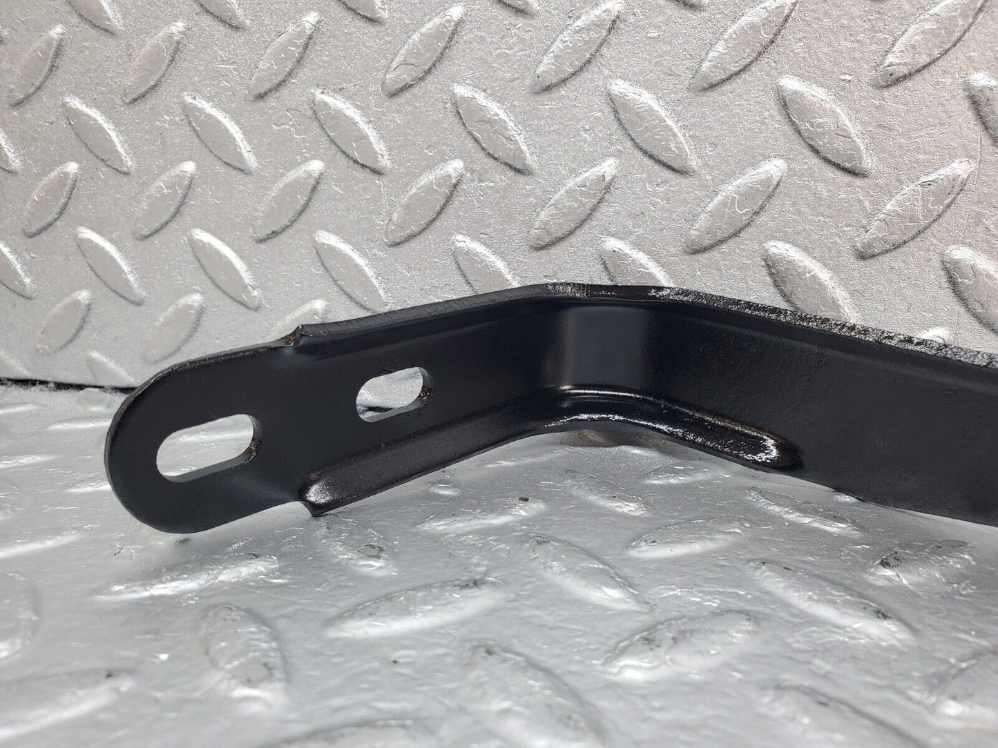 44884 Mercedes-Benz W124 220E Exhaust Bracket