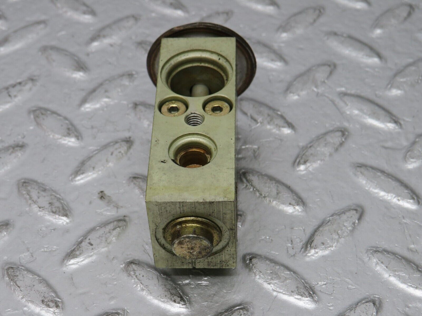 32782 Mercedes-Benz S124 300TE Wagon Air Condition Expansion Valve
