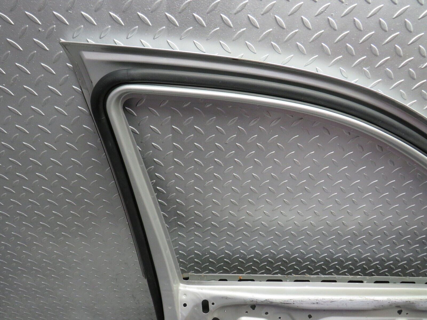 32289 Mercedes-Benz W220 S430 Front Left Door