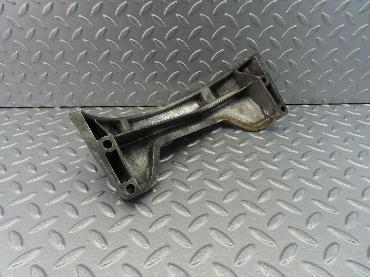 8834 Mercedes-Benz W123 Cover Oil Sump 1020110095