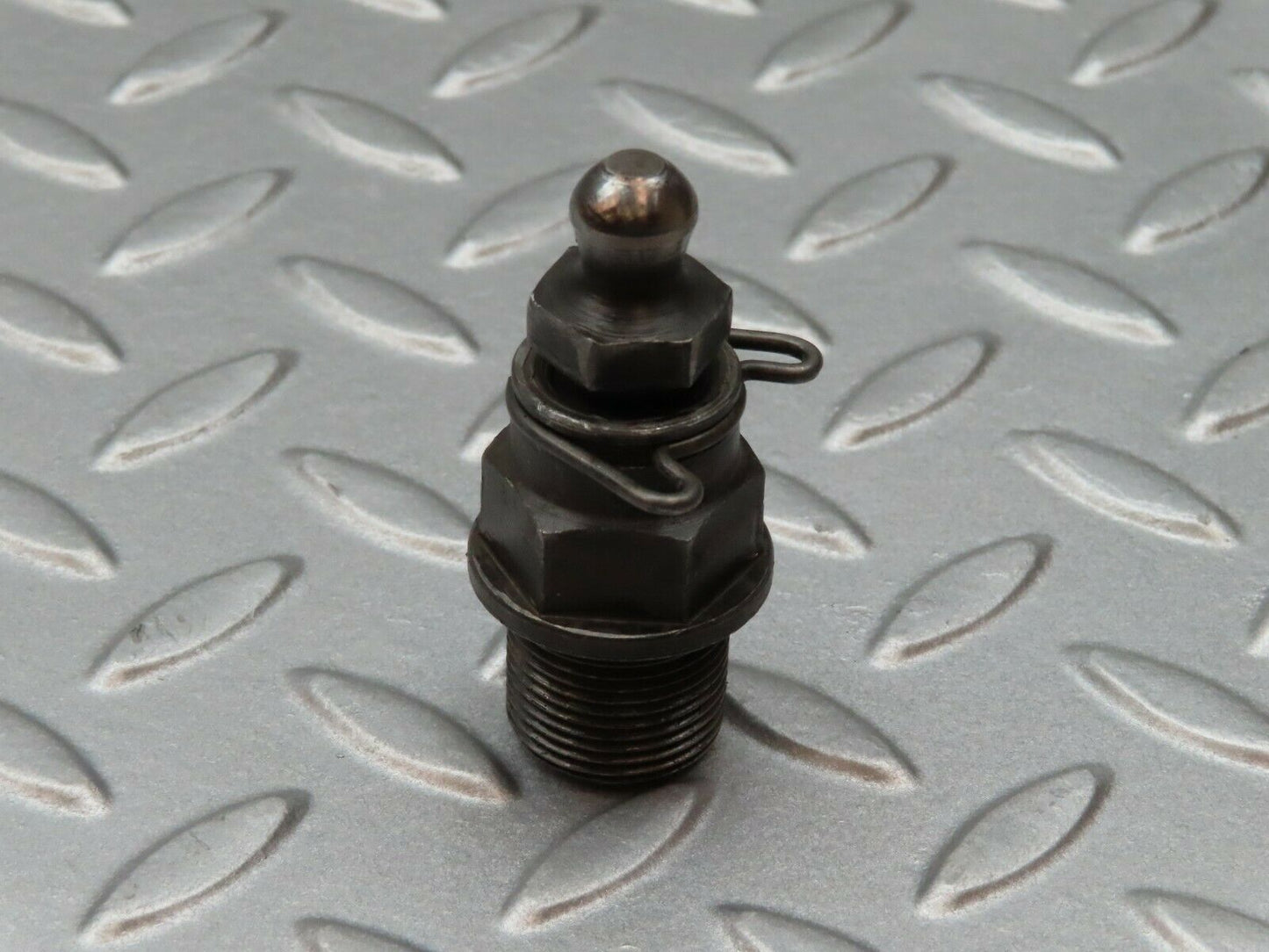 3544 Mercedes-Benz W108 280SE Ball Studs For Rocker Arm Mounting (Timing)