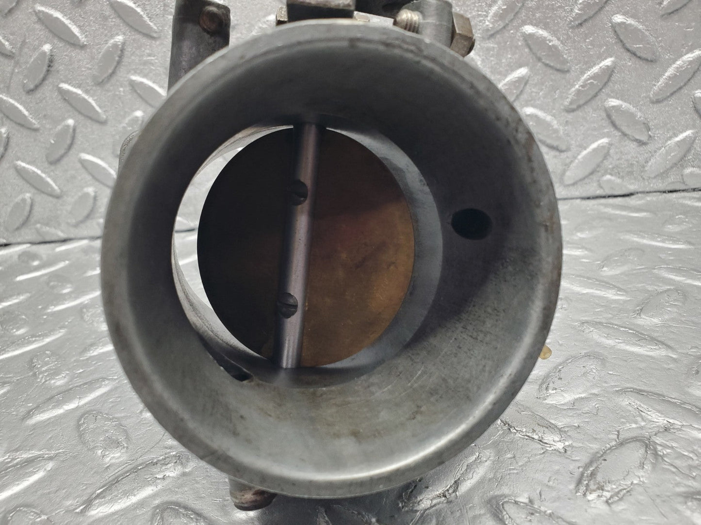 W112 throttle body valve used OEM