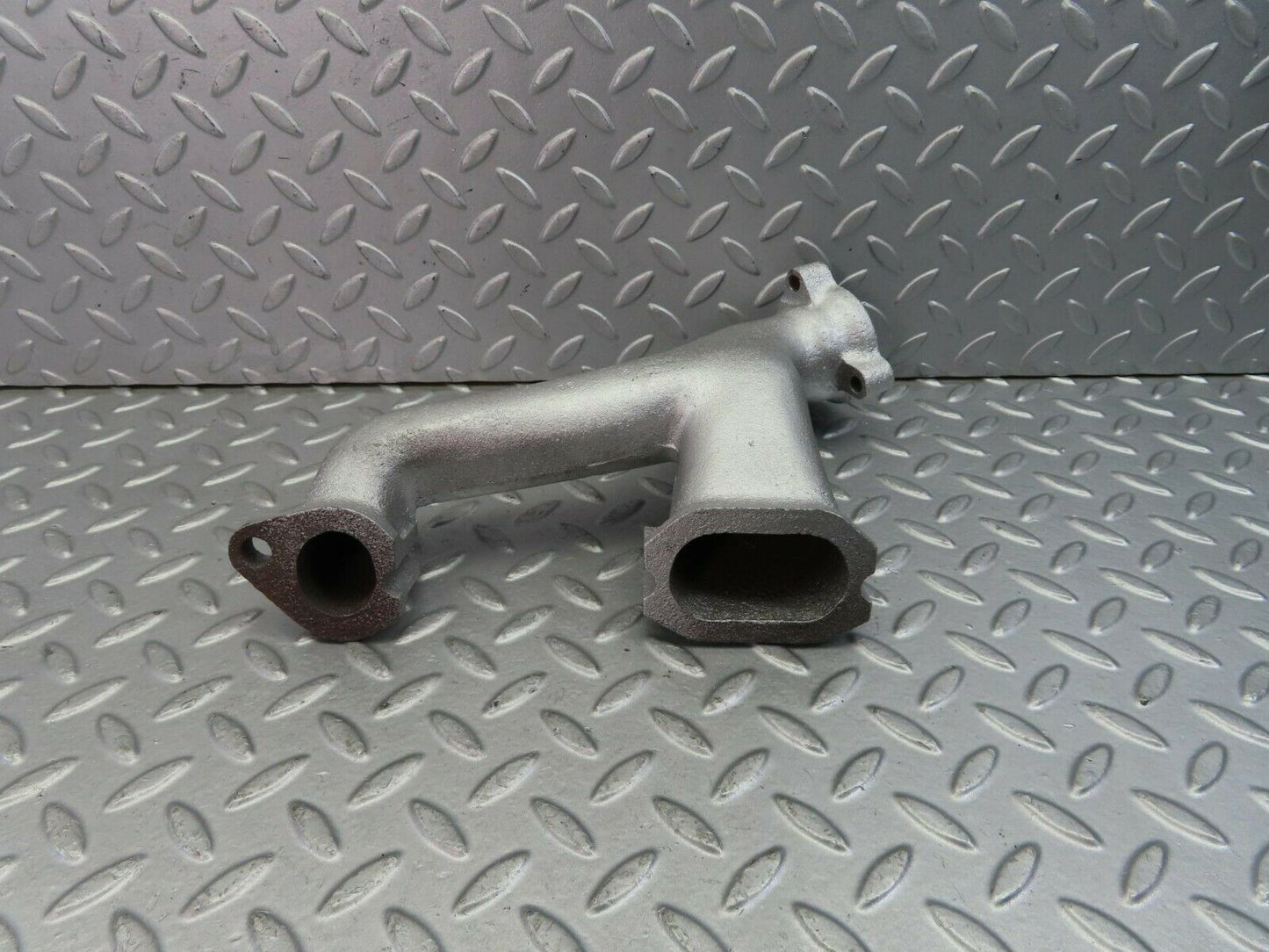 9095 Mercedes-Benz W111 Exhaust Manifold 1271420604