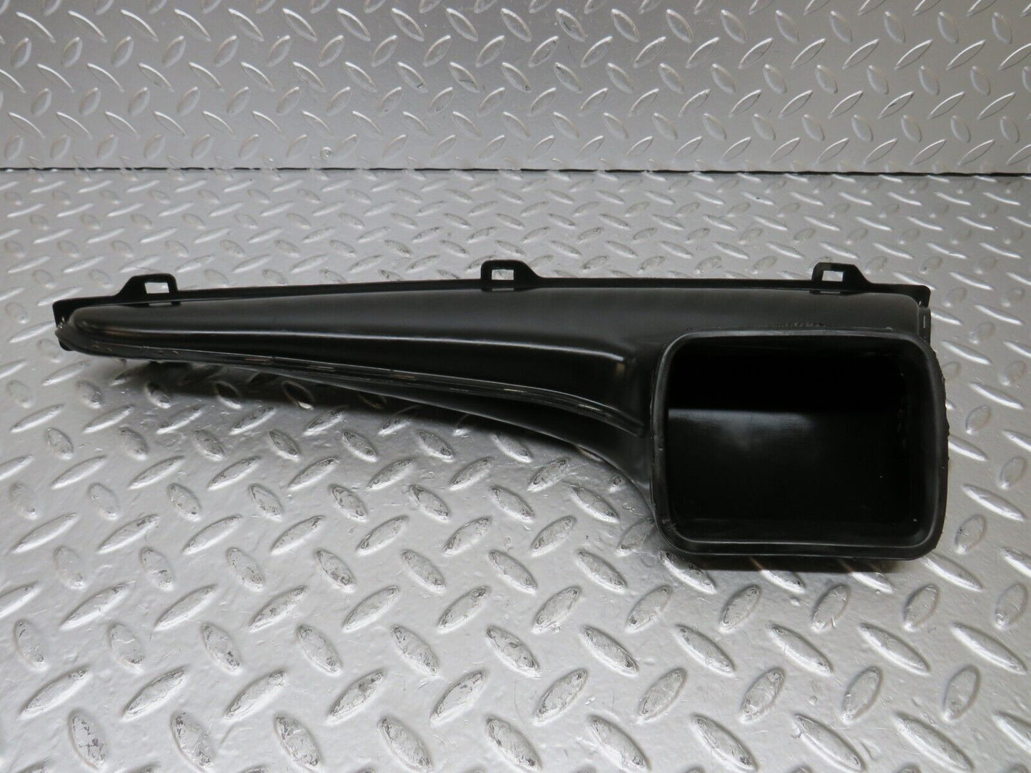 26186 Mercedes-Benz W116 450SE Dashboard Air Vent Duct Pair 1168300319