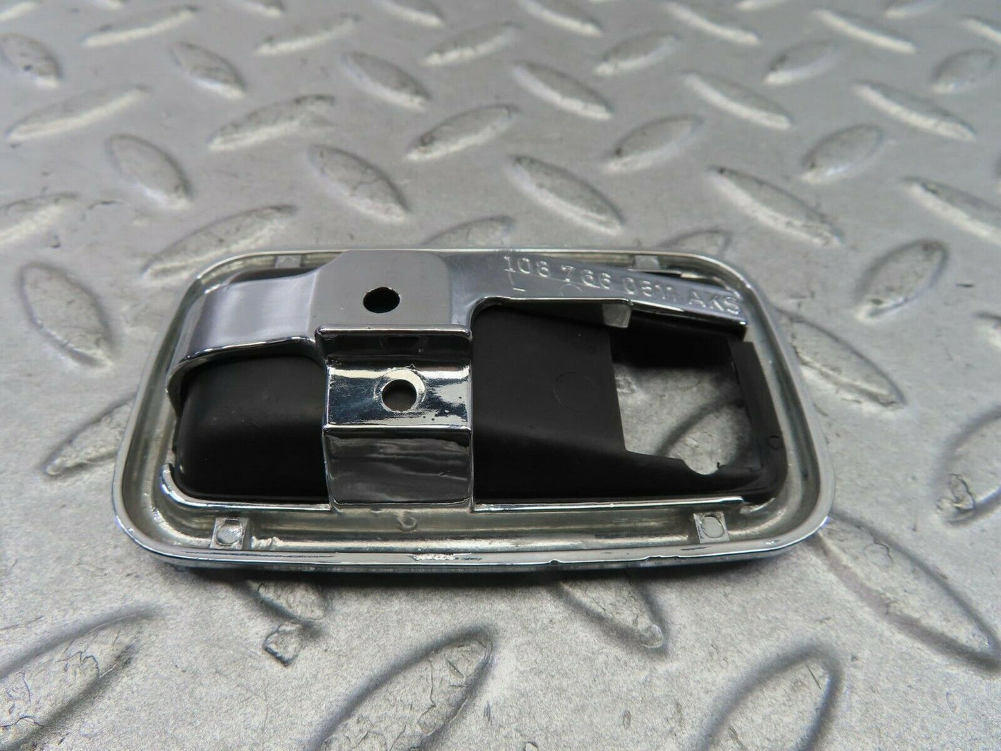 8659 Mercedes-Benz W108 Chrome Frame For Door Opener Left 1087660511