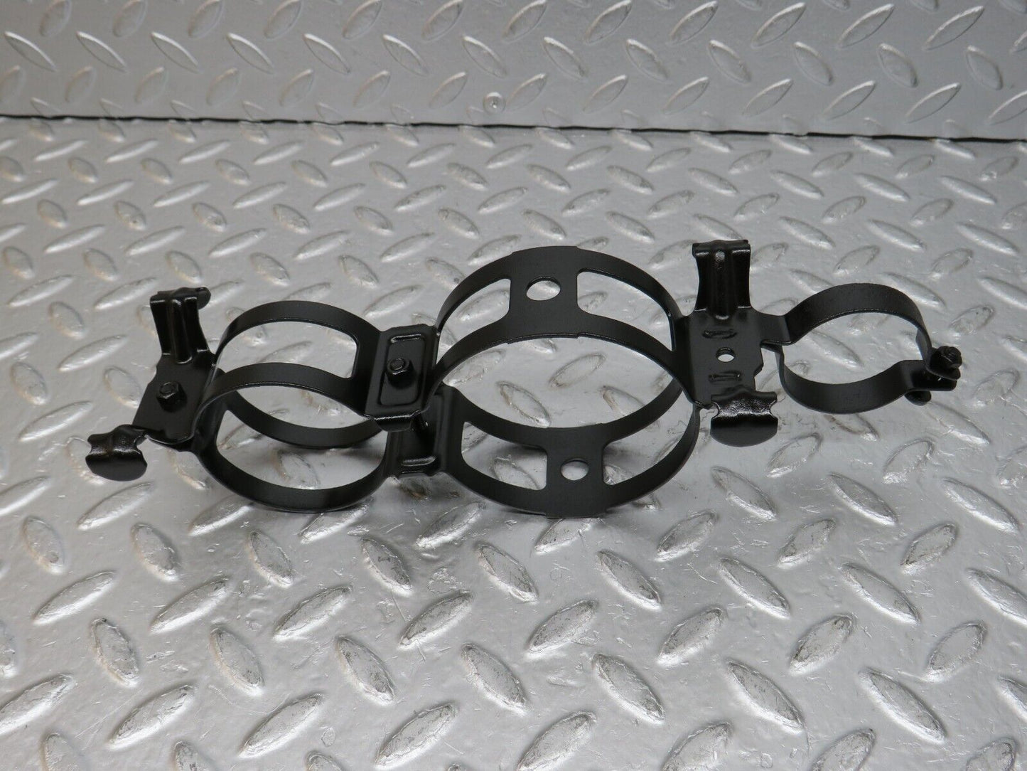 32535 Mercedes-Benz S124 300TE Wagon Fuel Pump Fuel Filter Bracket Holder