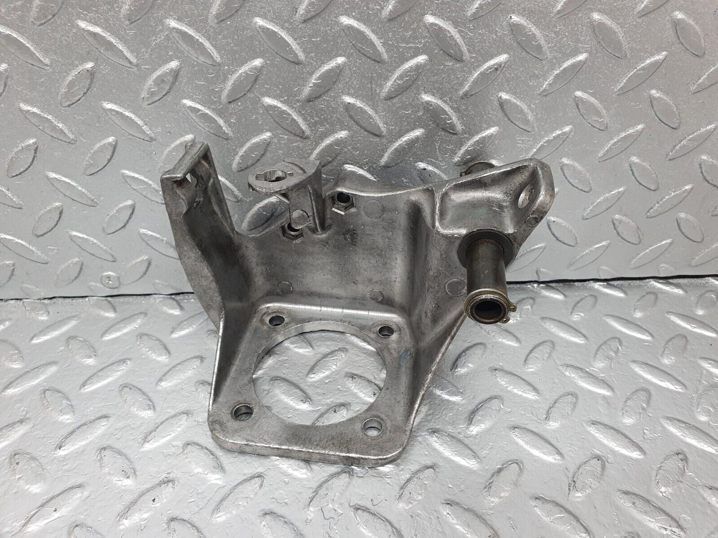 42707 Mercedes-Benz W201 190 Brake Pedal Bracket 1242900419