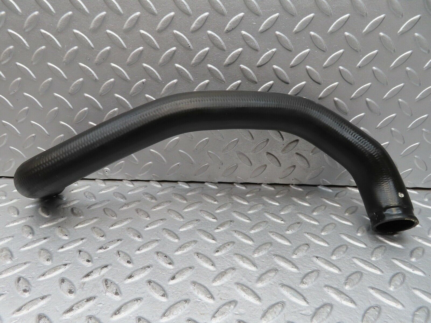 17287 Mercedes-Benz R129 300SL Coupe Radiator Lower Coolant Hose 1295010082
