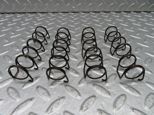 18313 Mercedes-Benz W111 220SE Coupe Rocker Arm Retaining Spring