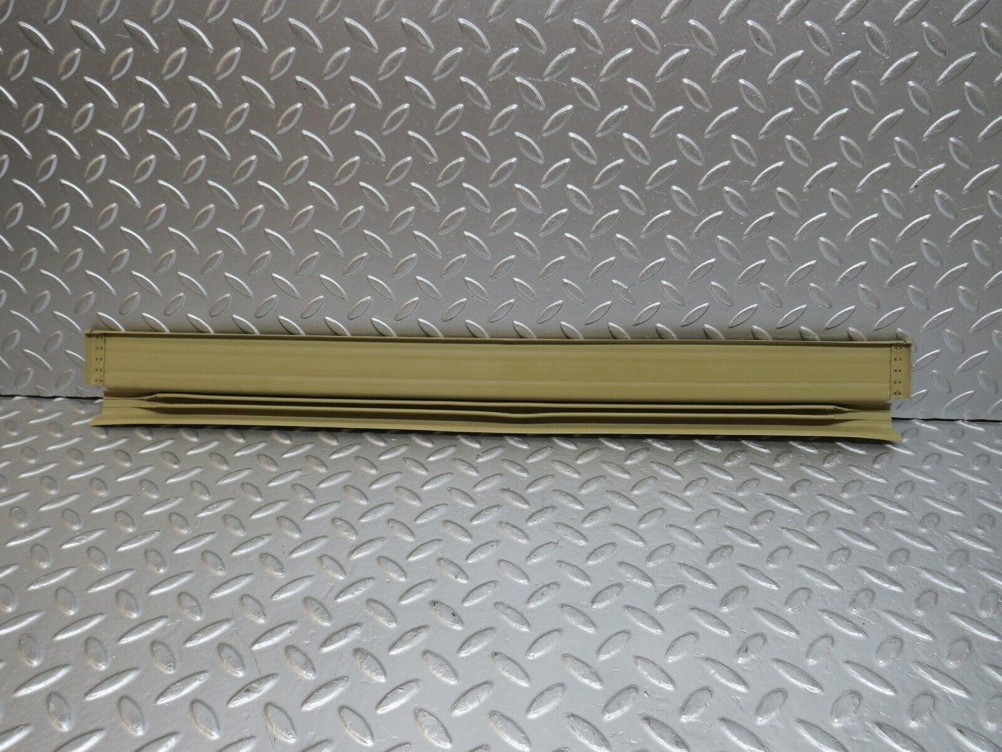 29276 Mercedes-Benz W124 230E Front Right Door Sill Trim
