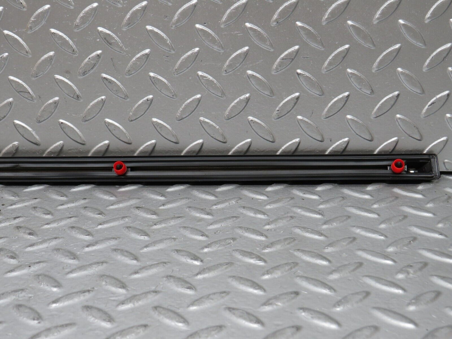 28238 Mercedes-Benz S123 240D Wagon Front Left Door Centre Moulding Trim