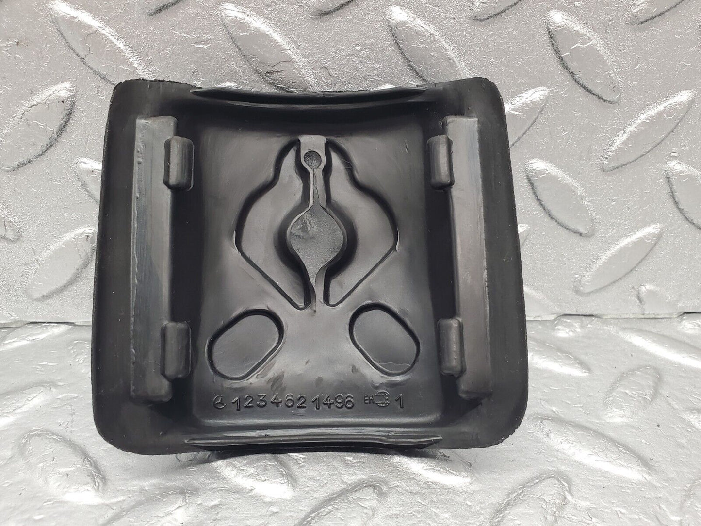 46001 Mercedes-Benz V123 240D LWB Steering Column Switch Cover 1234621496