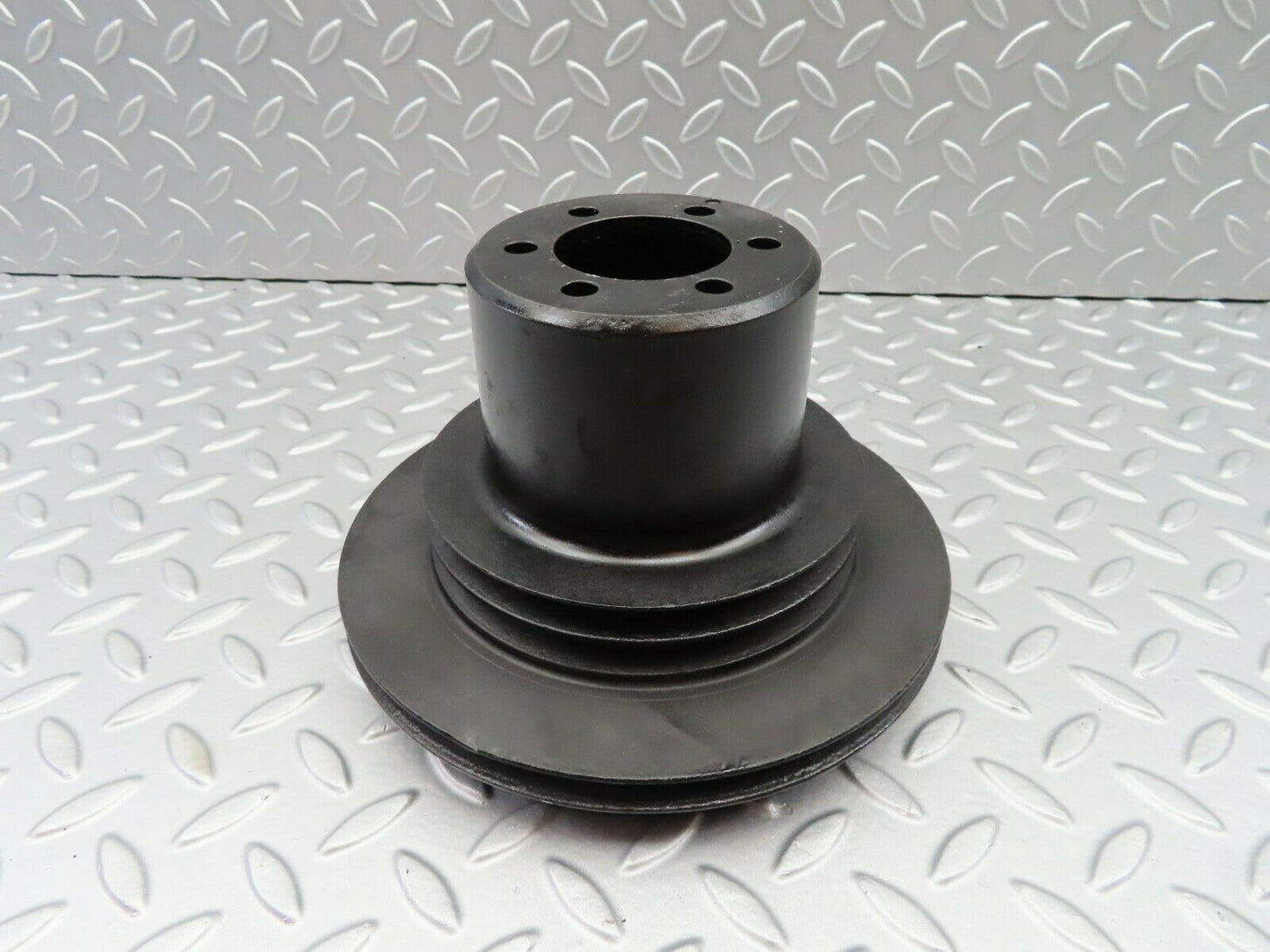 6399 Mercedes-Benz W126 380SE Crankshaft Pulley