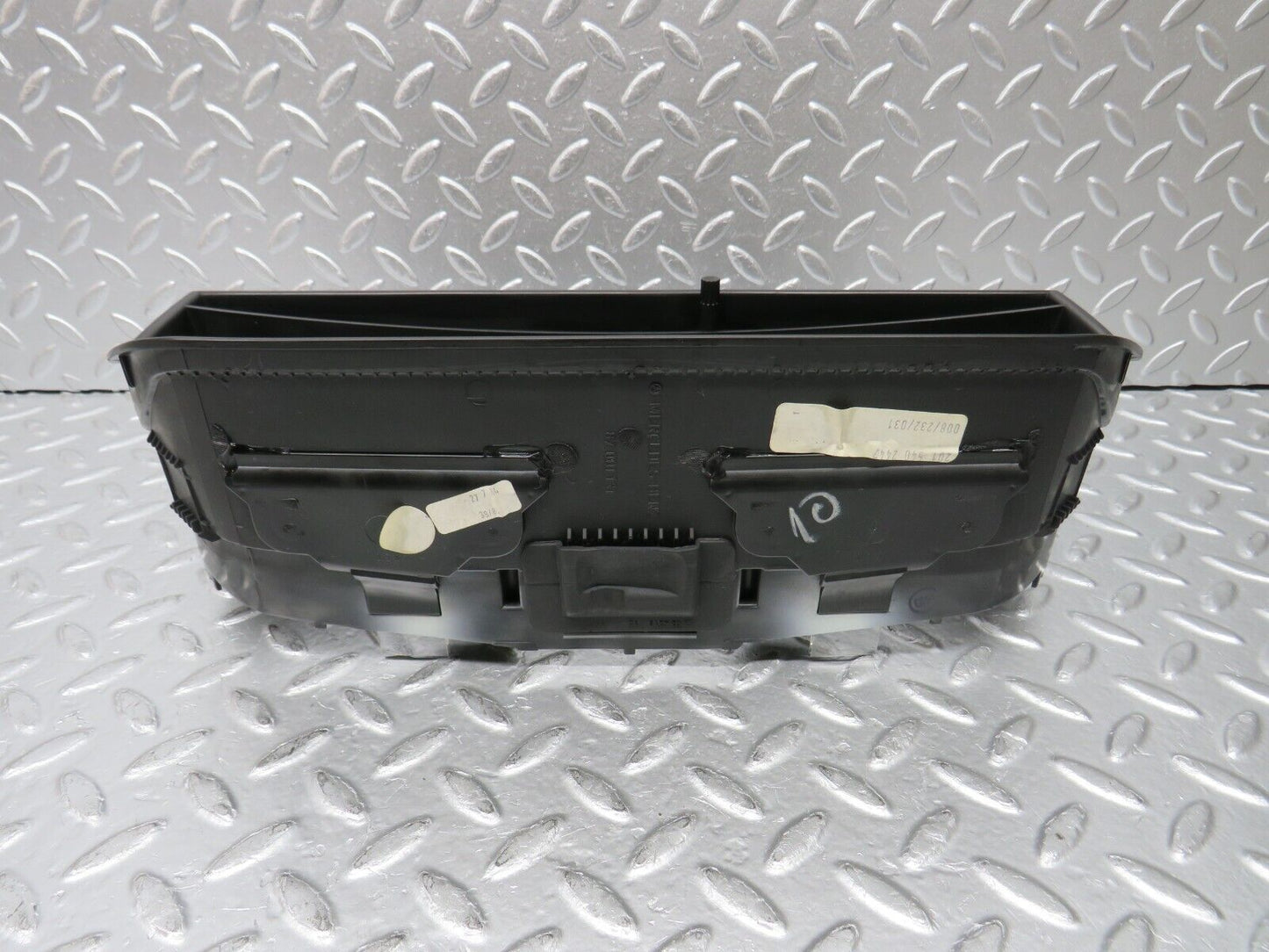 30802 Mercedes-Benz W201 190E Instrument Cluster Housing 87001131