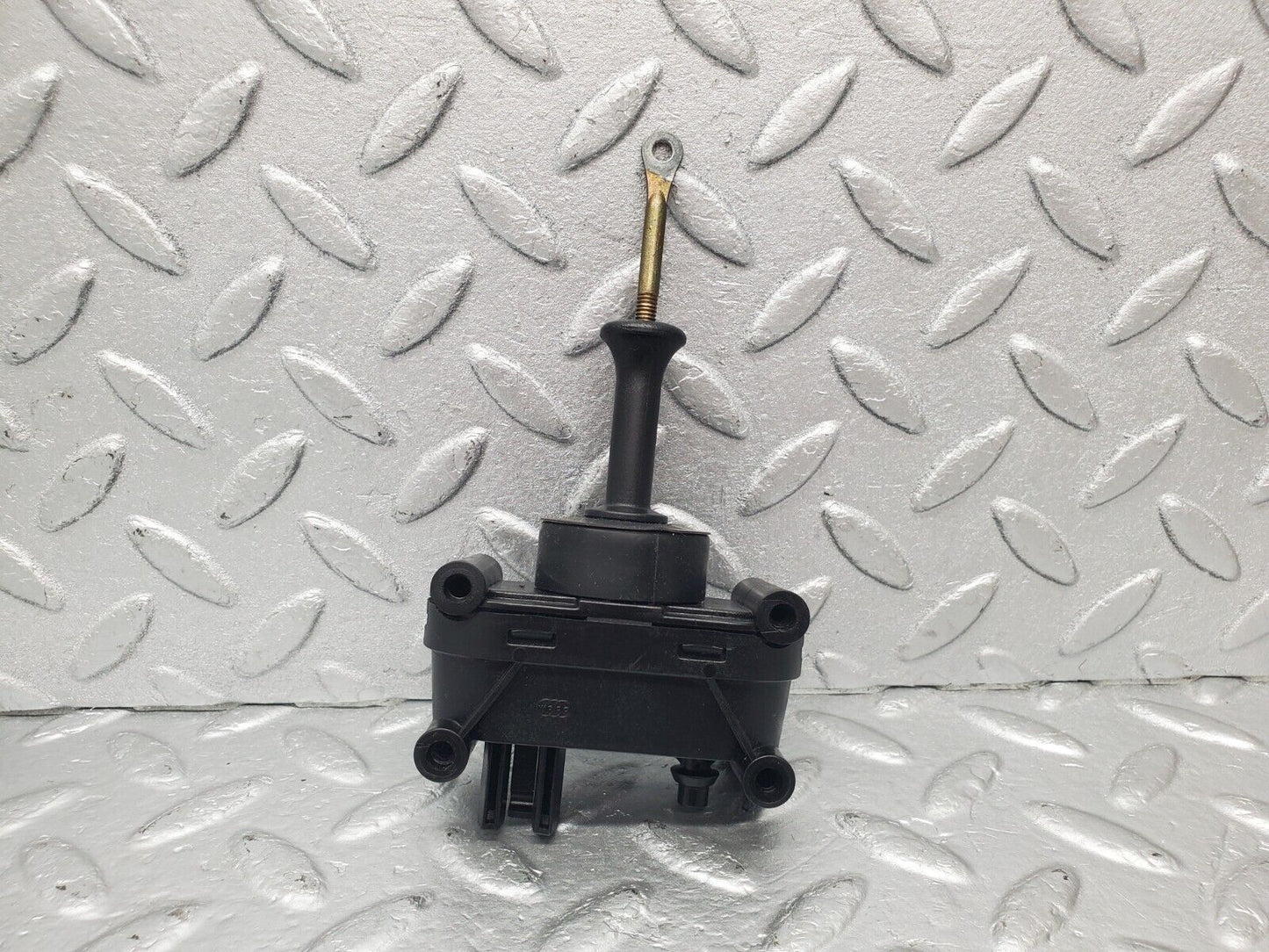 46145 Mercedes-Benz W124 Rear Right Door Lock Vacuum Actuator