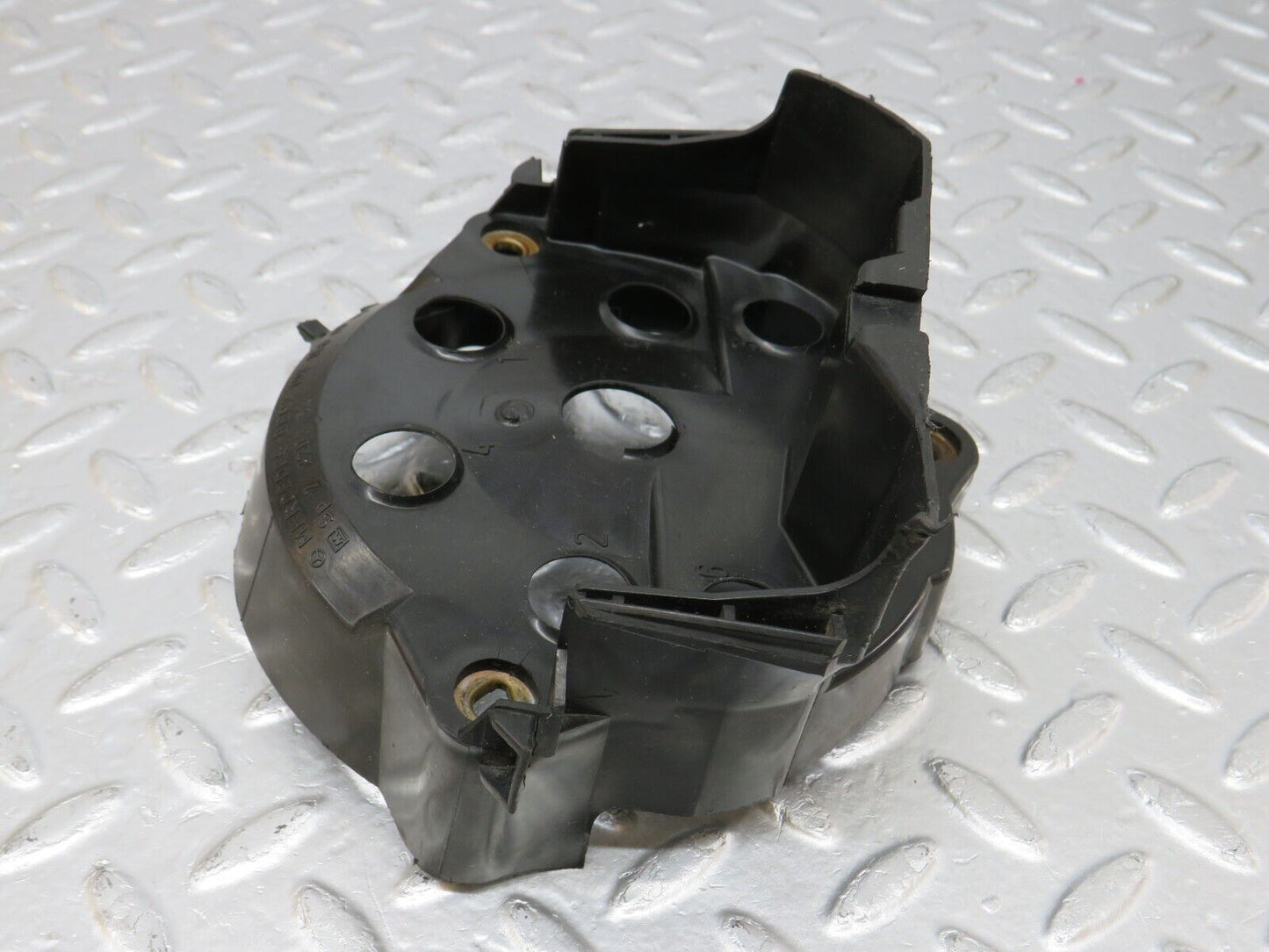 34186 Mercedes-Benz W124 260E Ignition Distributor Suppressor Cover 1031580585