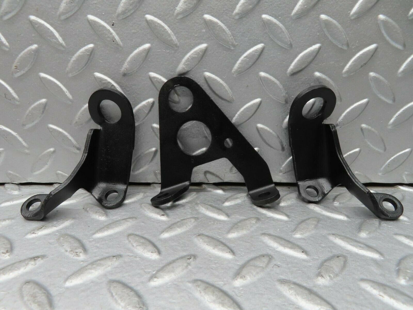 16700 Mercedes-Benz C107 380SLC Engine Lifting Eyes Hooks