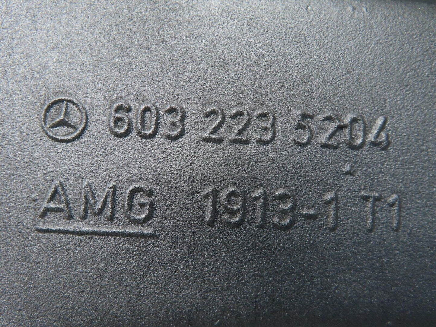 15093 Mercedes-Benz W140 S320 Engine Mount Bracket Left Side 6032235204
