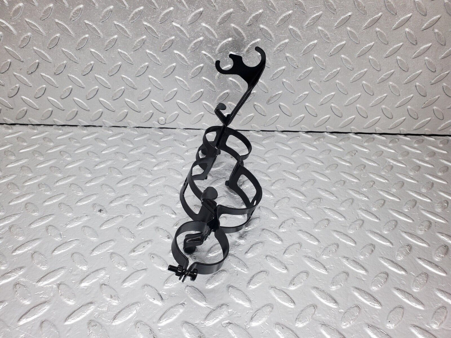 44475 Mercedes-Benz W123 280E Fuel Pump Fuel Filter Bracket