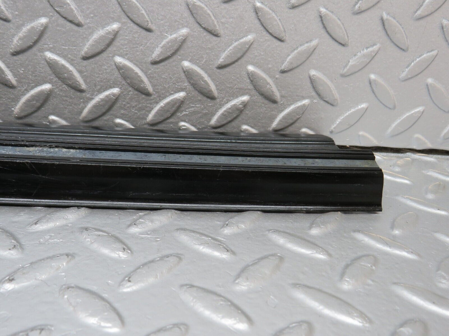 40632 Mercedes-Benz W123 300D Front Left Door Sill Trim Black