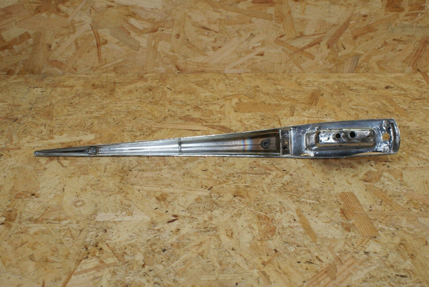 2293 Mercedes-Benz W105 219 PONTON Top Fender Chrome  K13243