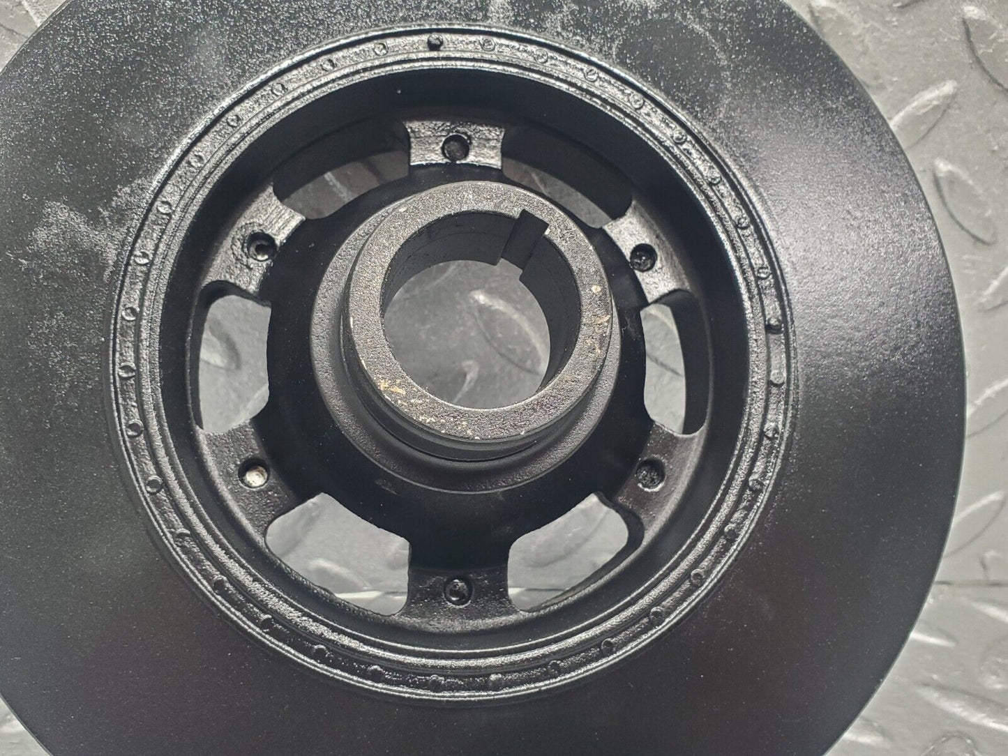 46174 Mercedes-Benz W124 280E Crankshaft Vibration Damper 1040301703