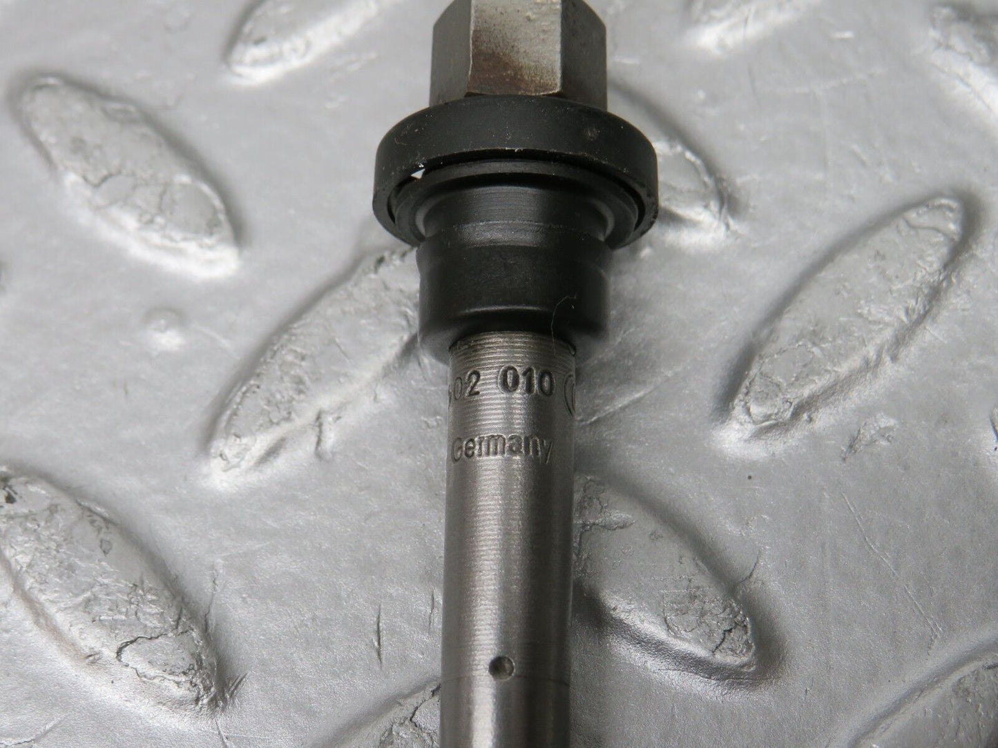 32708 Mercedes-Benz S124 300TE Wagon Fuel Injector Bosch 0437502010