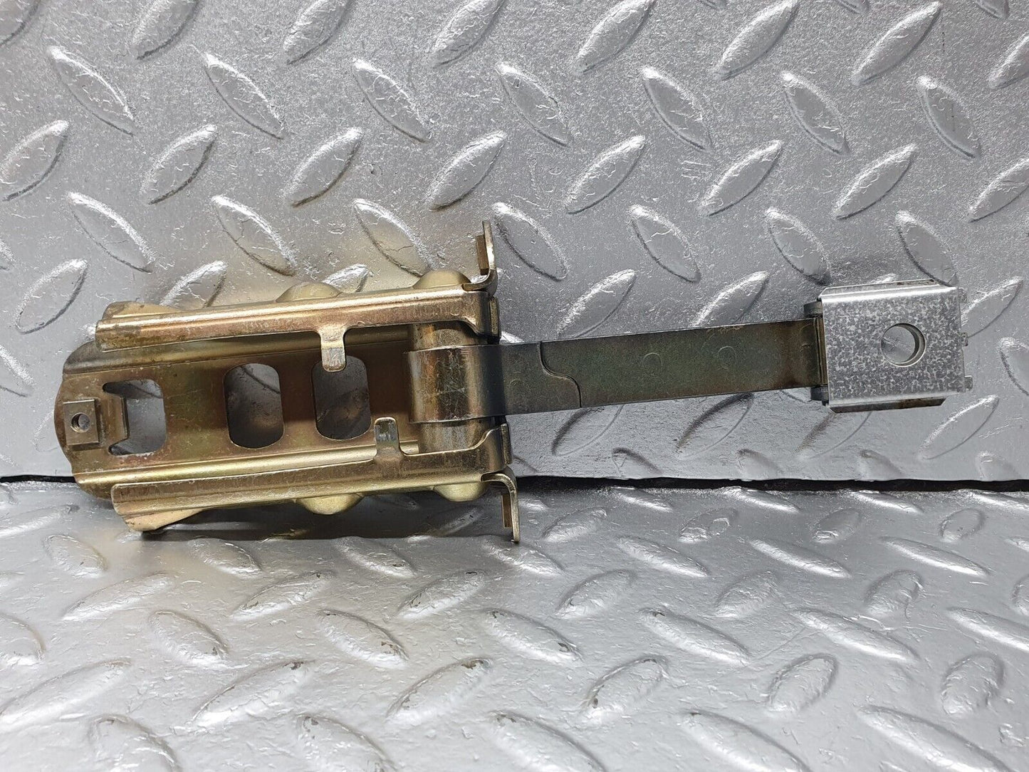 41872 Mercedes-Benz W202 C200 Door Safety Check Strap Front Left