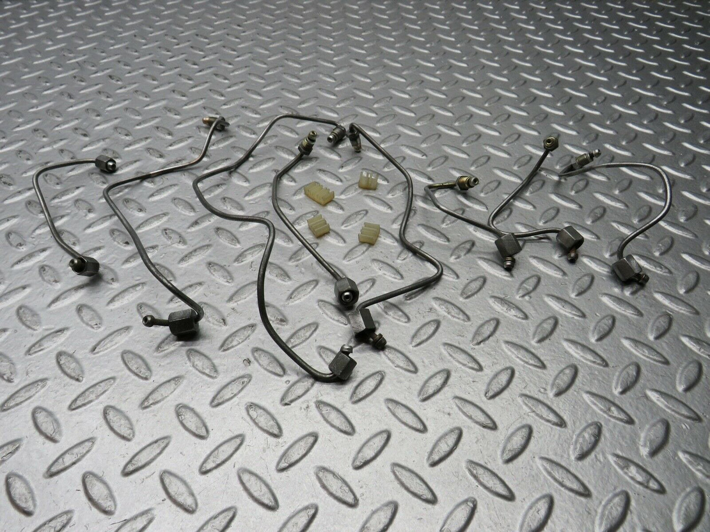 21792 Mercedes-Benz W126 300SE Fuel Line Hose Set