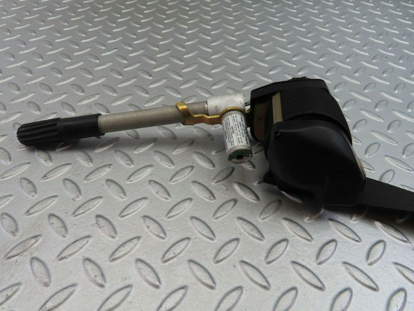 7733 Mercedes-Benz S123 230TE Wagon Front Left Seat Belt 1238606286