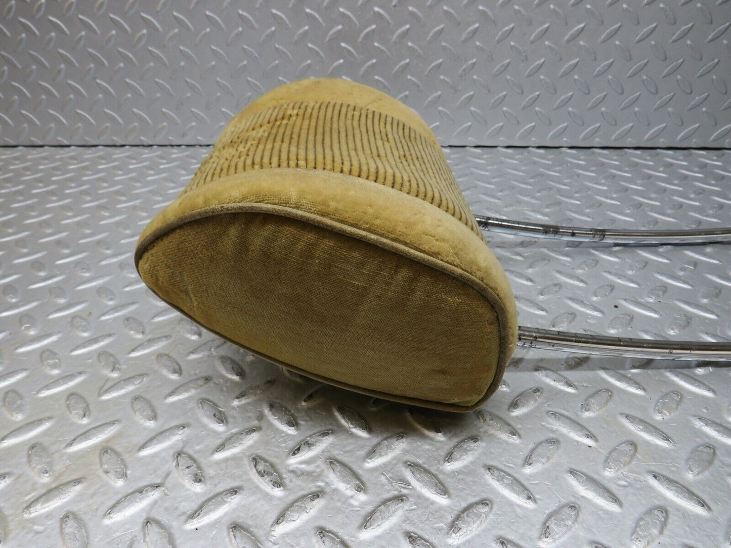 37079 Mercedes-Benz C126 420SEC Coupe Right Headrest