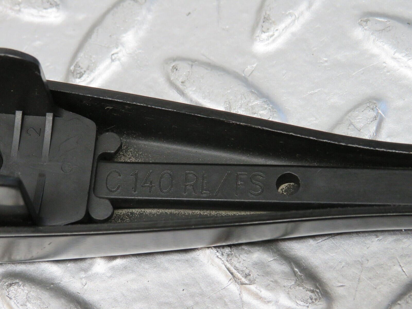 25067 Mercedes-Benz W140 S320 Wiper Arm Right Bosch