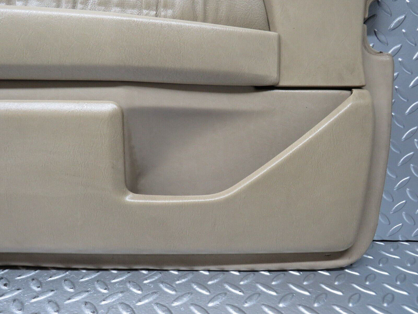 28944 Mercedes-Benz C124 320CE Front Right Door Card Beige 1247273270