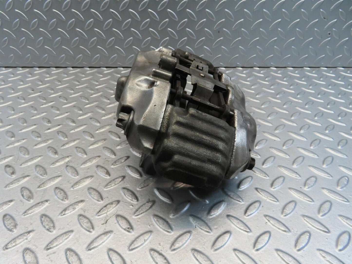 11308 Mercedes-Benz W221 S320 Front Right Brake Caliper
